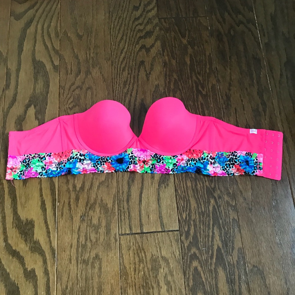 Unworn strapless bra